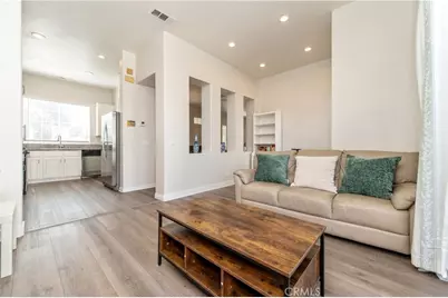 2828 Ballesteros Ln, Tustin, CA 92782 - Photo 7