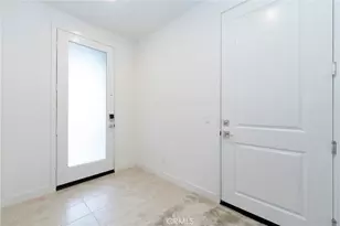 275 Lynx, Irvine, CA 92618 - Photo 9