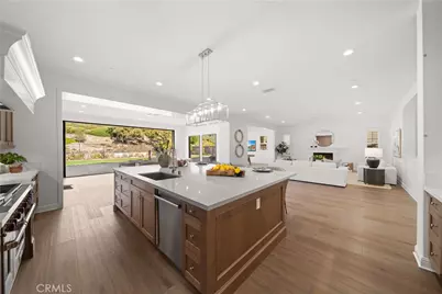 221 Clear Fls, Irvine, CA 92602 - Photo 21