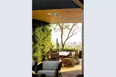 2304 Cliff, Newport Beach, CA 92663 - Photo 15