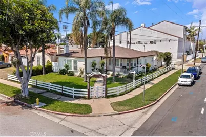 9801 S Hobart Boulevard, Los Angeles, CA 90047 - Photo 11