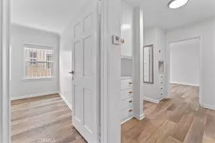 9801 S Hobart Blvd, Los Angeles, CA 90047 - Photo 17