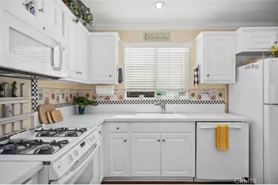7 Saratoga, Newport Beach, CA 92660 - Photo 25