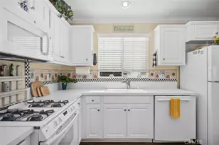 7 Saratoga, Newport Beach, CA 92660 - Photo 25