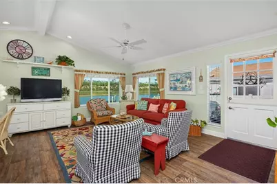 7 Saratoga, Newport Beach, CA 92660 - Photo 17