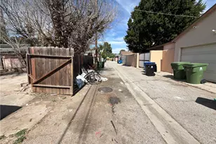 7946 Sunnybrae, Winnetka, CA 91306 - Photo 23