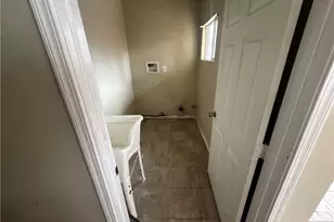 802 W 229th St, Los Angeles, CA 90502 - Photo 7