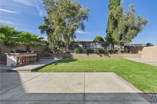 17541 Pine Cir, Yorba Linda, CA 92886 - Photo 19