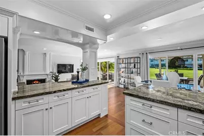 525 Vista Flora, Newport Beach, CA 92660 - Photo 13