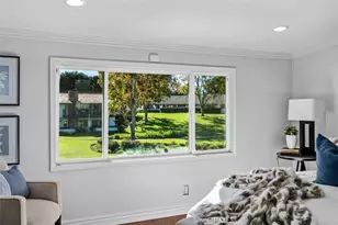 525 Vista Flora, Newport Beach, CA 92660 - Photo 17