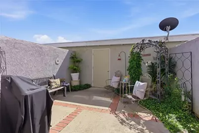 8276 Constantine Drive, Huntington Beach, CA 92646 - Photo 21