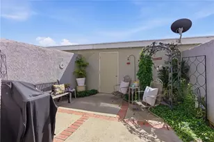 8276 Constantine Dr, Huntington Beach, CA 92646 - Photo 21