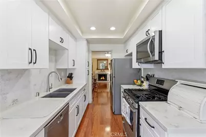 8276 Constantine Drive, Huntington Beach, CA 92646 - Photo 17