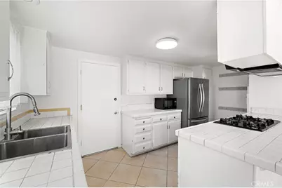 24192 Birdrock, Lake Forest, CA 92630 - Photo 17