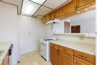 8225 Foxhall Drive, Huntington Beach, CA 92646 - Photo 9