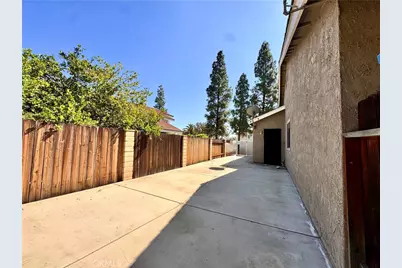 2442 Antelope, Corona, CA 92882 - Photo 17
