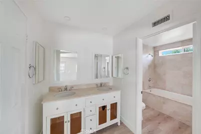 14 Yorktown, Irvine, CA 92620 - Photo 33