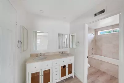 14 Yorktown, Irvine, CA 92620 - Photo 27