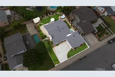 20851 Lancelot Lane, Huntington Beach, CA 92646 - Photo 35