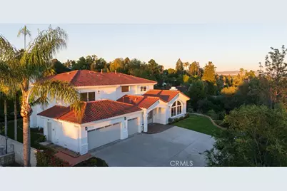 1320 N Raymond, Fullerton, CA 92831 - Photo 3