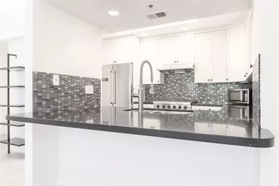 240 Nice #302, Newport Beach, CA 92663 - Photo 7