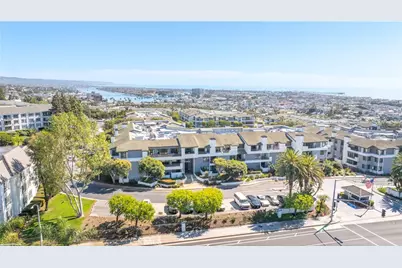 240 Nice #302, Newport Beach, CA 92663 - Photo 33