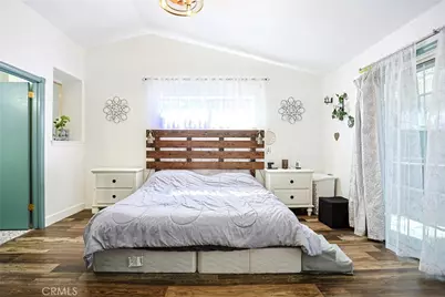 23095 Hemlock, Crestline, CA 92325 - Photo 21