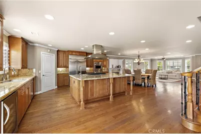 18452 Carnaby, Huntington Beach, CA 92648 - Photo 9