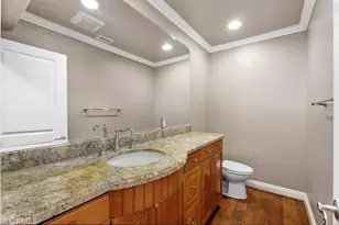 18452 Carnaby, Huntington Beach, CA 92648 - Photo 25