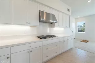 121 Baluster, Irvine, CA 92618 - Photo 9