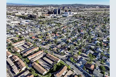 241 W Alton Avenue #B, Santa Ana, CA 92707 - Photo 39