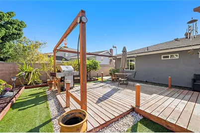 17075 Buttonwood Street, Fountain Valley, CA 92708 - Photo 29