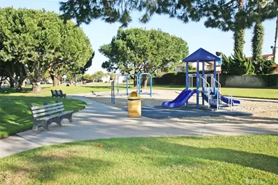 17075 Buttonwood Street, Fountain Valley, CA 92708 - Photo 41