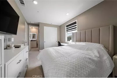 120 Gemini, Irvine, CA 92618 - Photo 33