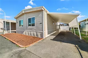 9080 Bloomfield, Cypress, CA 90630 - Photo 37