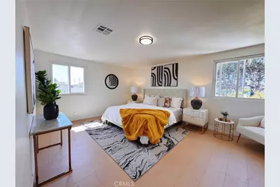 8633 Cimarron Street, Los Angeles, CA 90047 - Photo 13