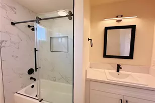 8633 Cimarron St, Los Angeles, CA 90047 - Photo 9