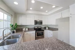 32 Goldenbush, Irvine, CA 92604 - Photo 15