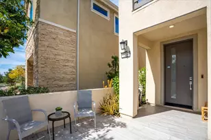 138 Chorus, Irvine, CA 92618 - Photo 5