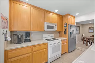 966 Willow Creek Rd, Lake Arrowhead, CA 92352 - Photo 9