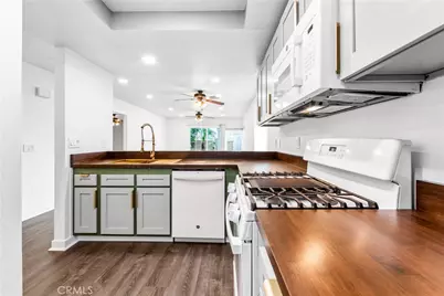 501 77 Stone Harbor Circle, La Habra, CA 90631 - Photo 3