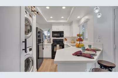 125 Briarglen, Irvine, CA 92614 - Photo 33