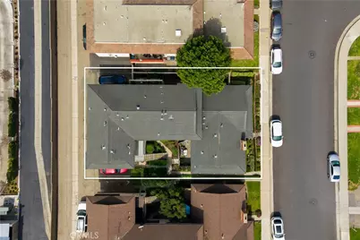 17021 Pinehurst, Huntington Beach, CA 92647 - Photo 5