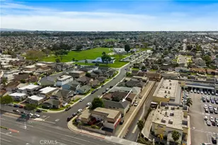 17021 Pinehurst, Huntington Beach, CA 92647 - Photo 7