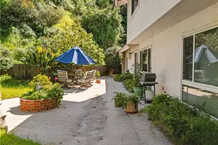 1666 Virden Dr, Glendale, CA 91208 - Photo 23