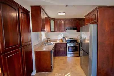 1010 69th St., Los Angeles, CA 90044 - Photo 3