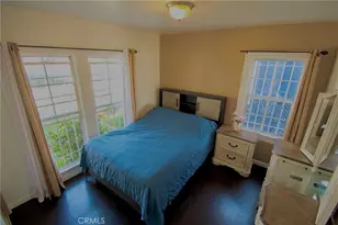 1010 69th St, Los Angeles, CA 90044 - Photo 5