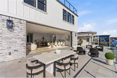 17007 Edgewater Lane, Huntington Beach, CA 92649 - Photo 23