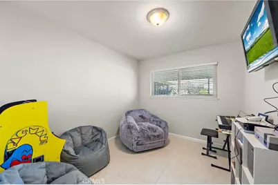 8181 Holland, Huntington Beach, CA 92647 - Photo 15