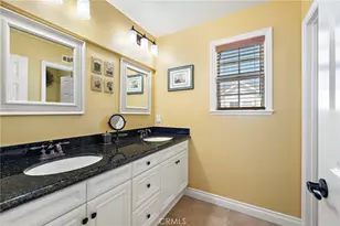 8 Earthen Ct, Ladera Ranch, CA 92694 - Photo 25